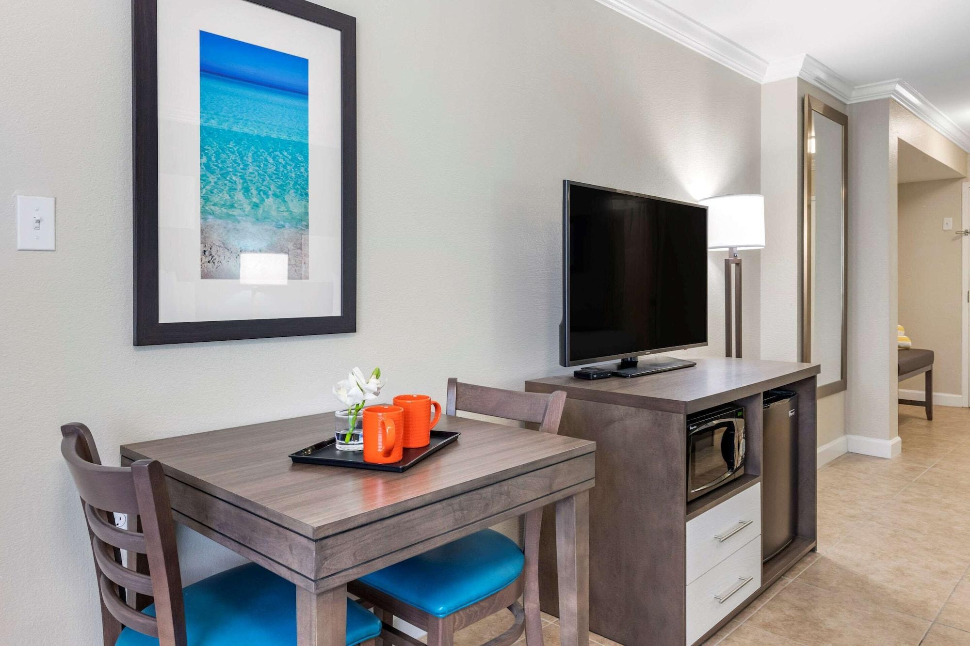Comfort Inn & Suites Daytona Beach Oceanfront Екстер'єр фото