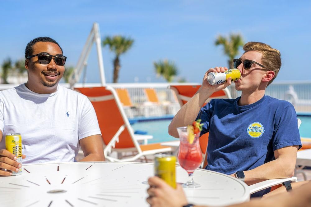 Comfort Inn & Suites Daytona Beach Oceanfront Екстер'єр фото