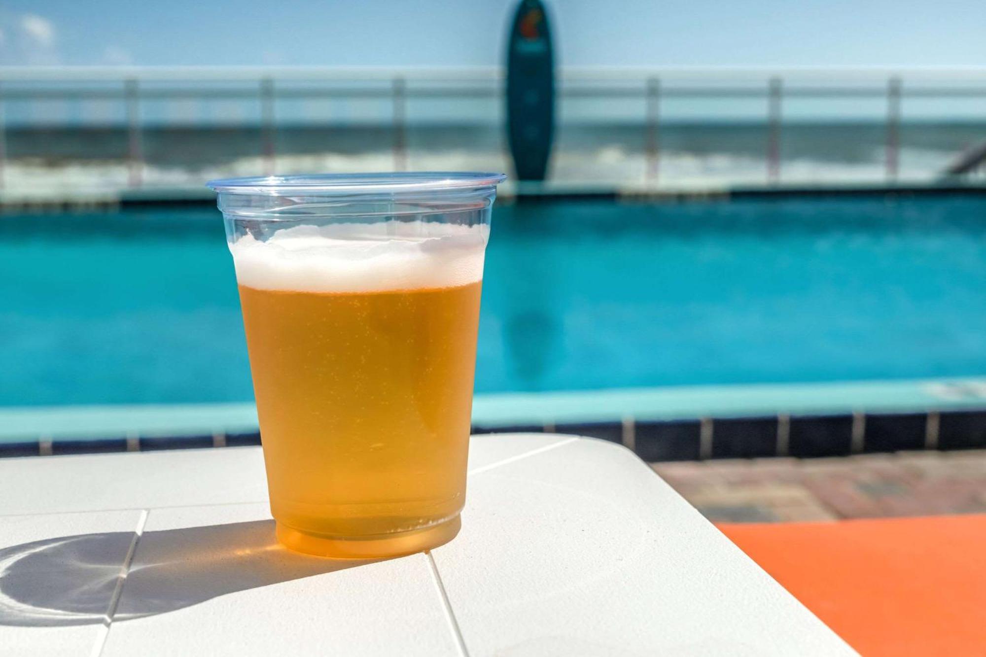 Comfort Inn & Suites Daytona Beach Oceanfront Екстер'єр фото