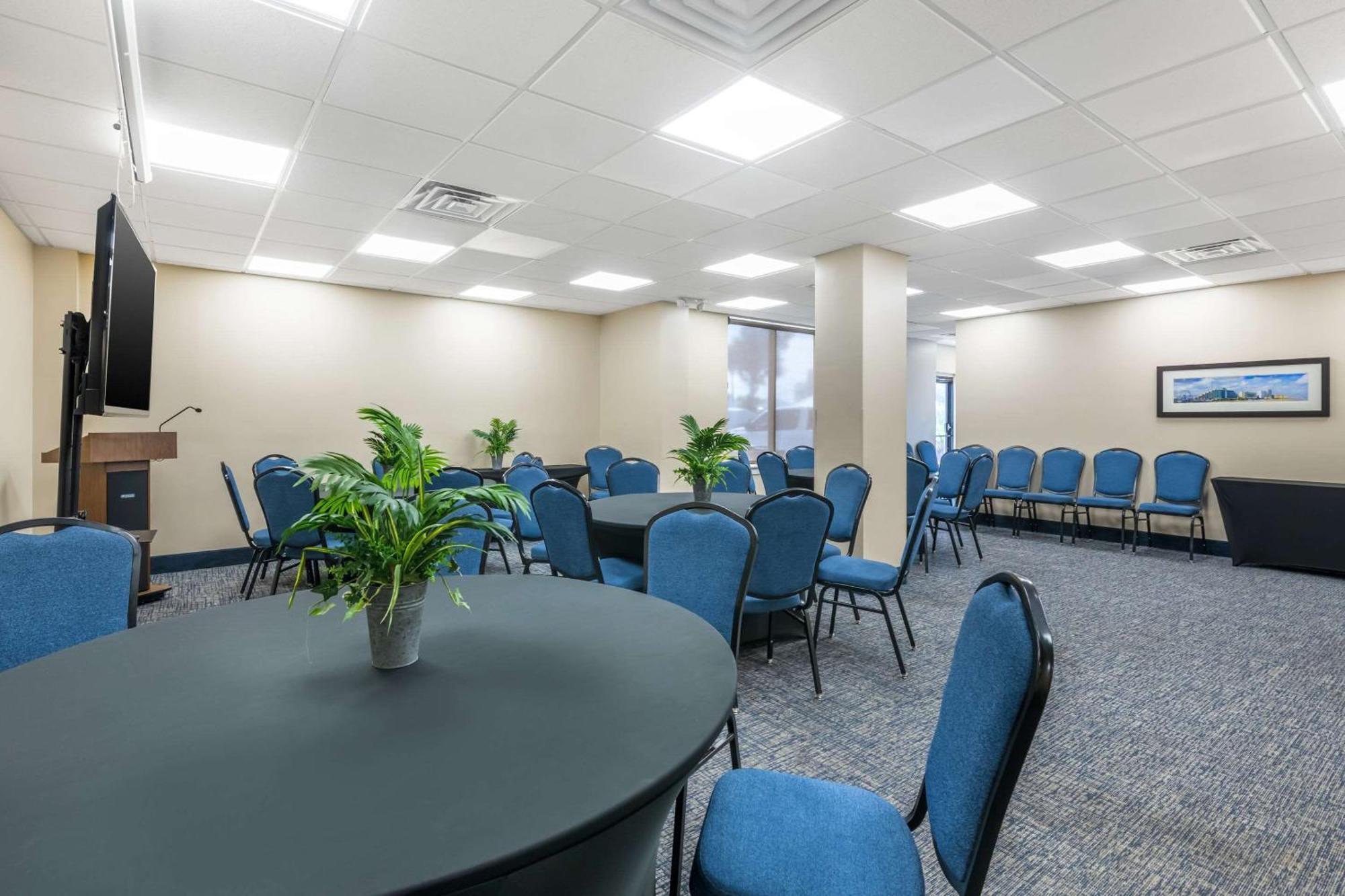 Comfort Inn & Suites Daytona Beach Oceanfront Екстер'єр фото