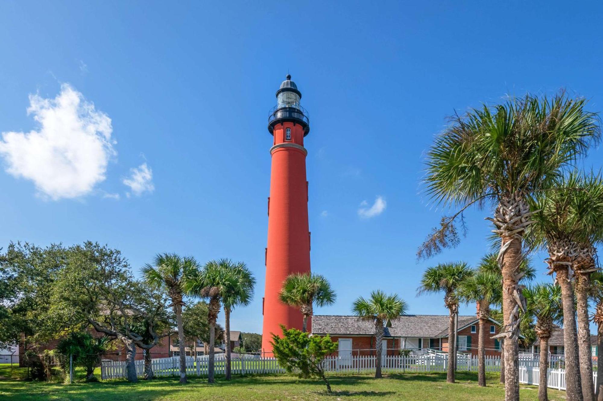 Comfort Inn & Suites Daytona Beach Oceanfront Екстер'єр фото