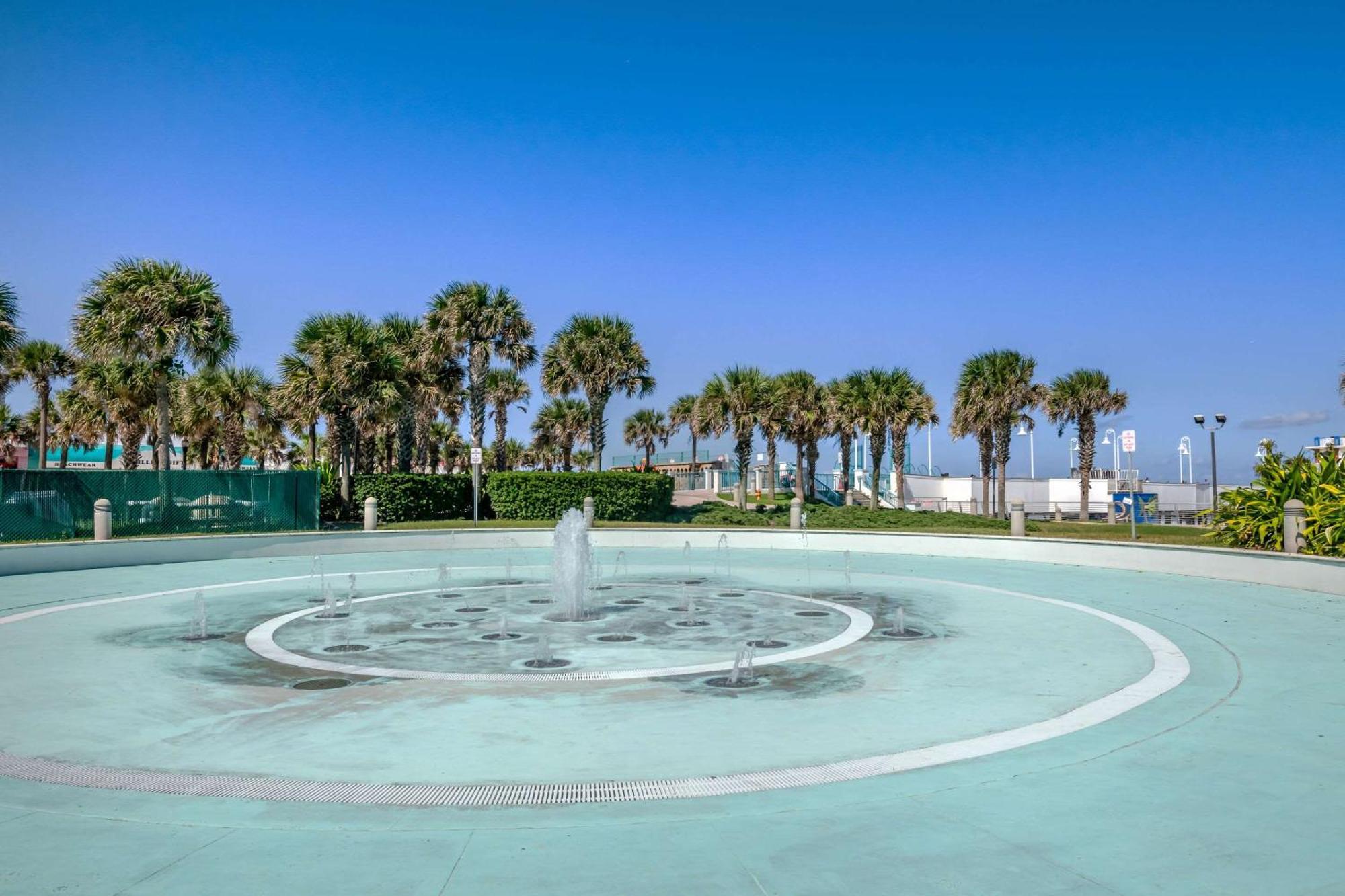 Comfort Inn & Suites Daytona Beach Oceanfront Екстер'єр фото