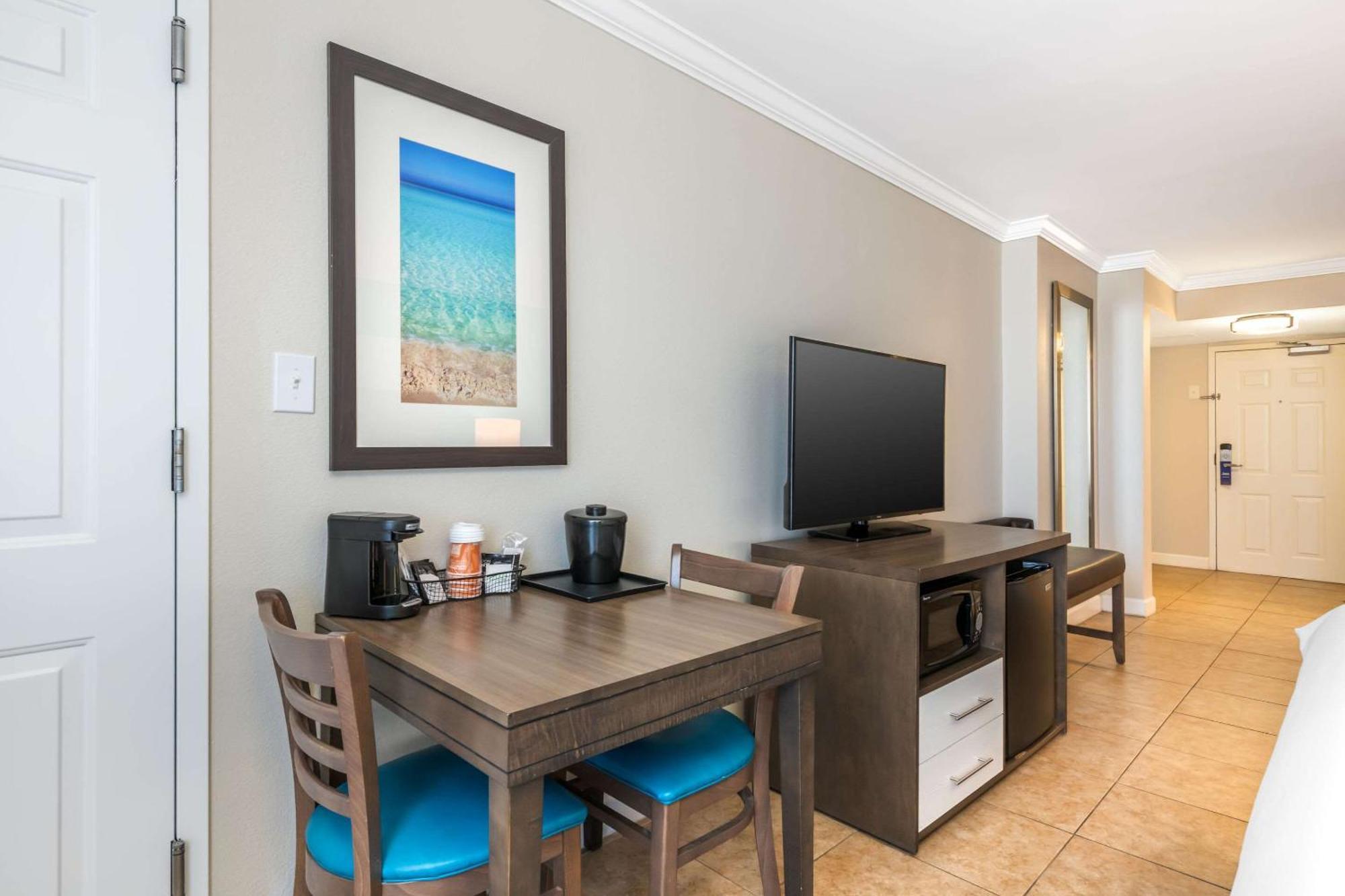 Comfort Inn & Suites Daytona Beach Oceanfront Екстер'єр фото